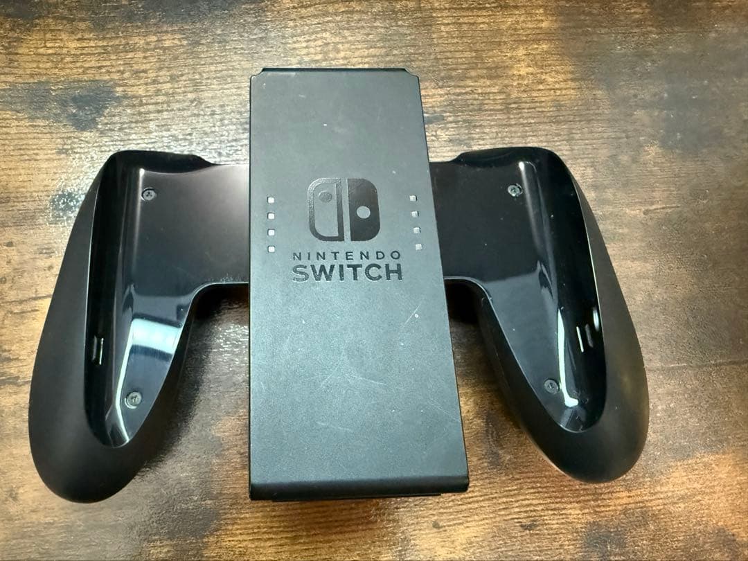 Nintendo Switch本体 グレー、Joy-Con、ドック付属全て付き！