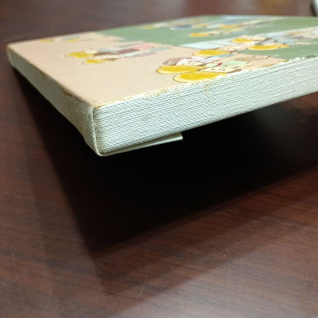 加藤雅也　michikusa　27.3×22　キャンバス、アクリル絵具　2011