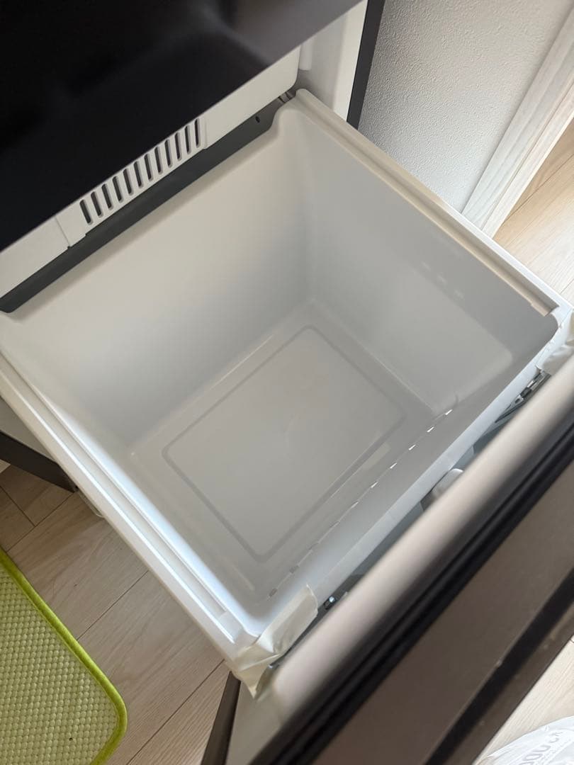 Hisense ブラック冷蔵庫 HR-D15FB