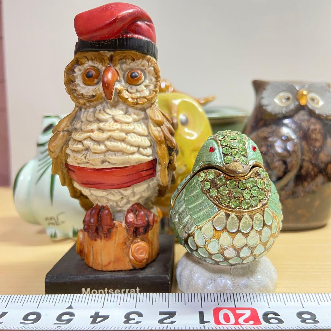 珍宝 石工 男 根 女 陰 天然石で作られた顔のついた男根 プリミティブ