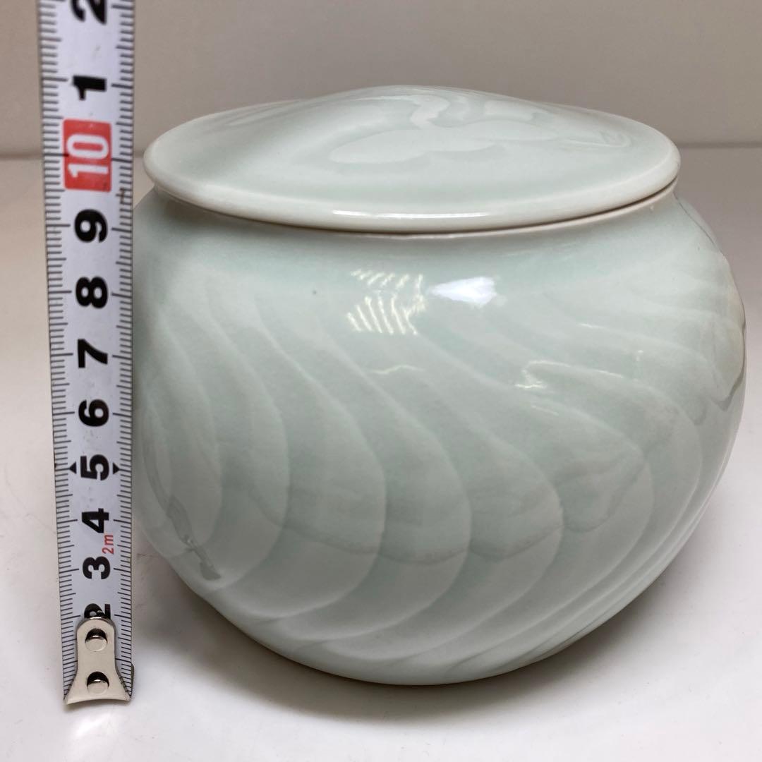 川瀬満之　白磁鶴文蓋物　共箱　直径約12cm 東N7-0910③