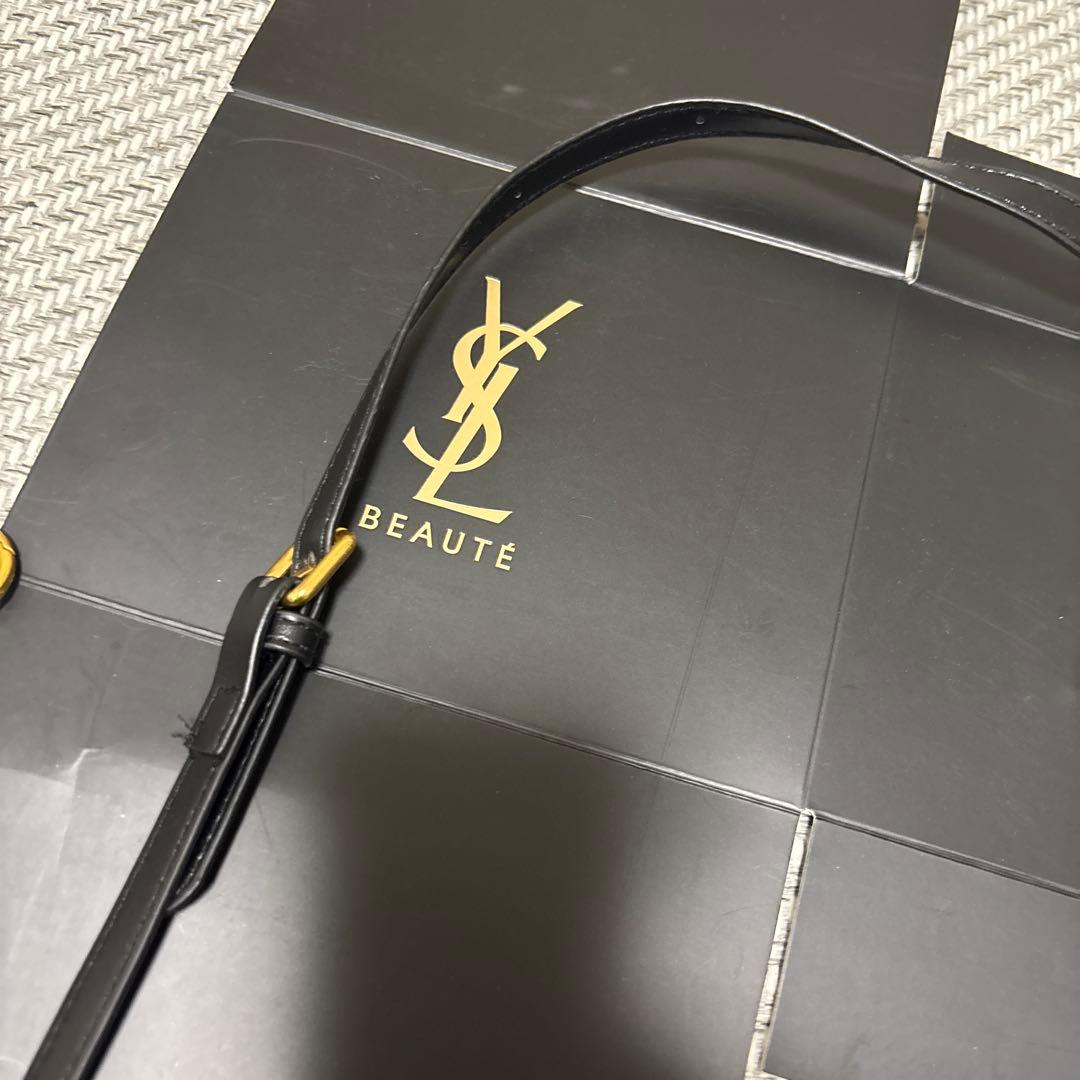 YSL ブラックレザー ショルダーバッグ　ロゴ