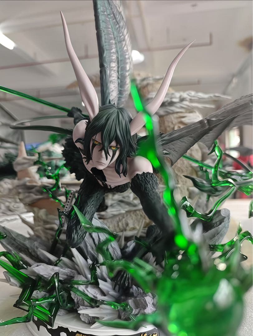 ブリーチ　ウルキオラ・シファー　ガレージキッド　フィギュア　1\8スケール