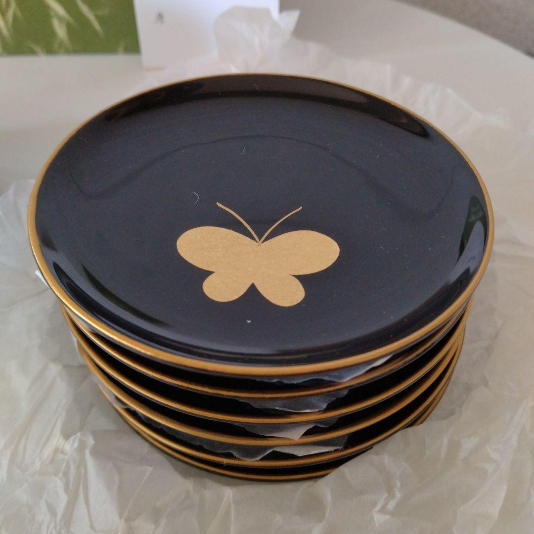 ☆美品【象彦 漆器】久美皿 蝶々 漆筒箱入り