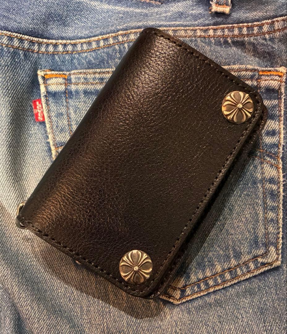 トラッカーウォレット　ミドルサイズ　シボ革　クロスボールコンチョ　合金シルバー