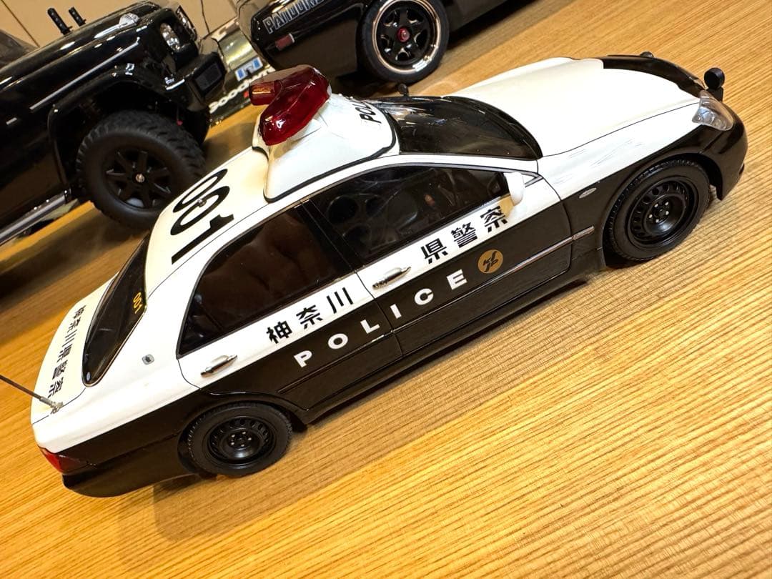 1/18Toyota Crown(GRS180)神奈川県警 自動車警ら隊001号