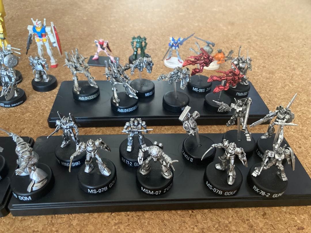 ガンダム ミニフィギュア セレクション 収納ケース付き