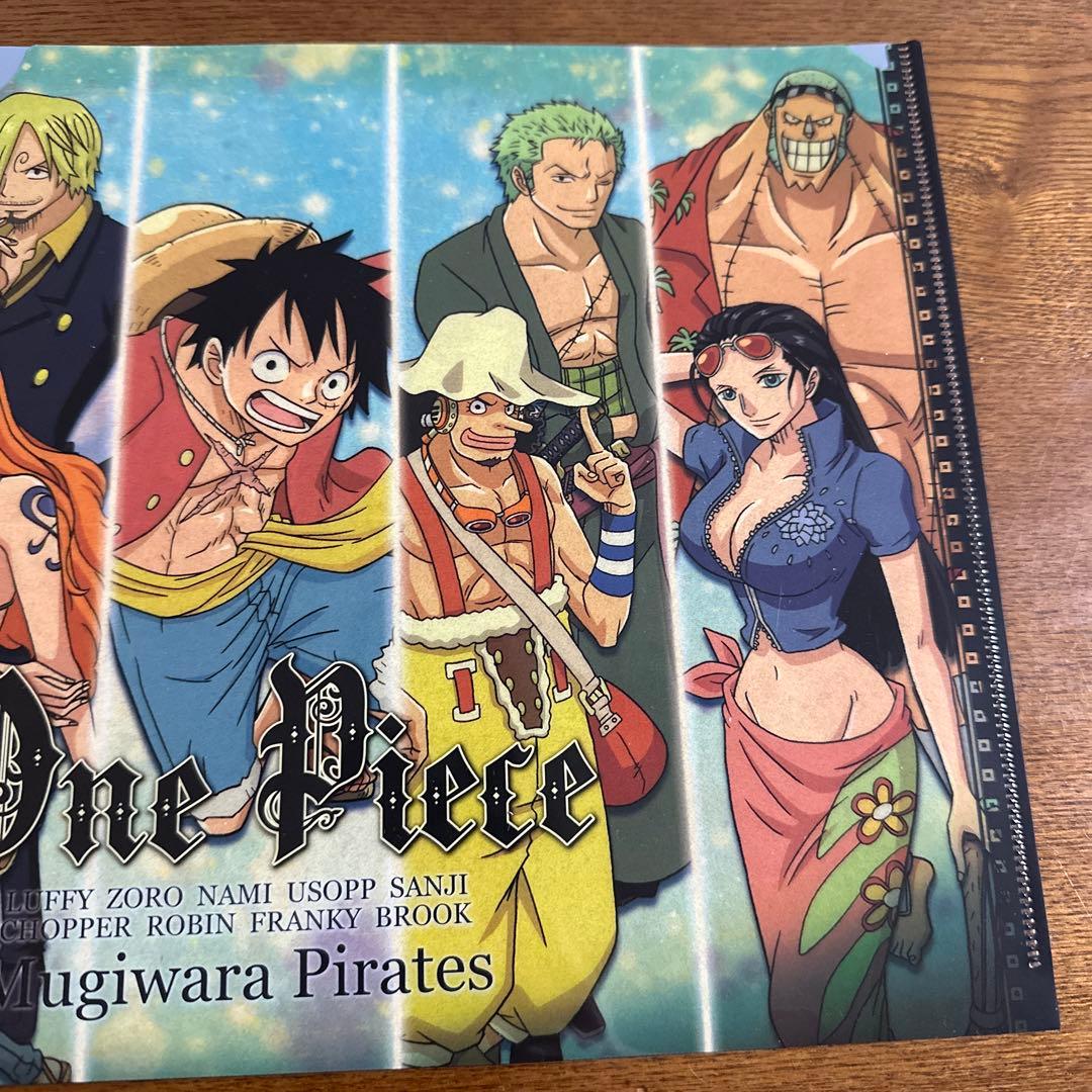 ワンピース ONE PIECE クリアファイル 麦わらの一味 - メルカリ