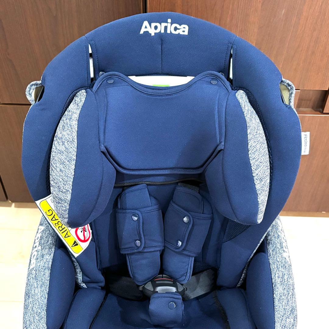 美品✨アップリカ フラディアグロウAC チャイルドシート シートベルト ネイビー