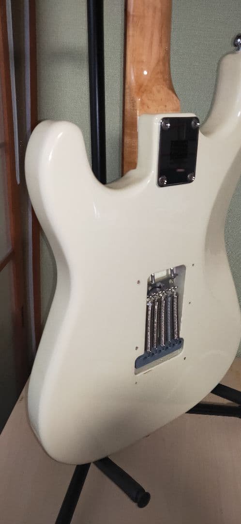 mashroom　エレキギター　ストラトキャスター