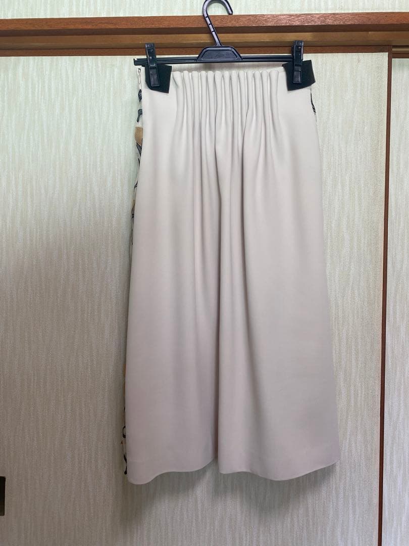 アドーア　3Dレーススカート