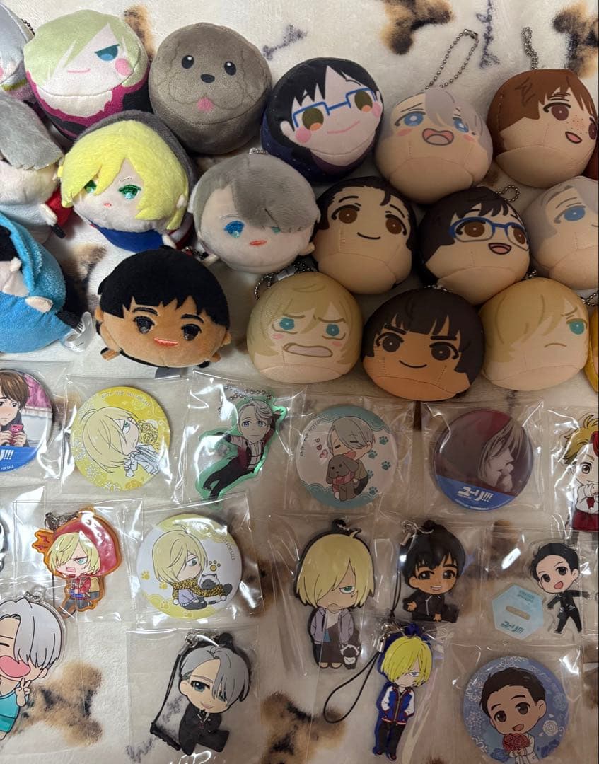 ユーリ!!! on ICE グッズ　大量まとめ売り