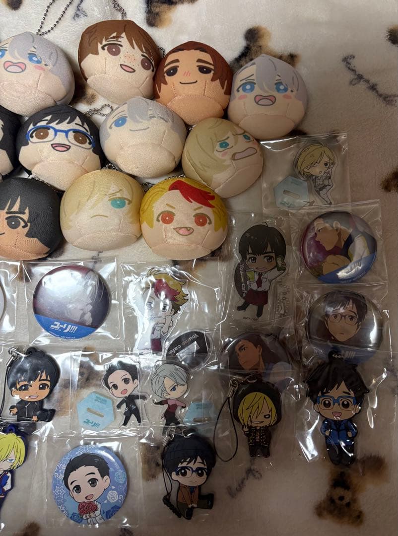 ユーリ!!! on ICE グッズ　大量まとめ売り