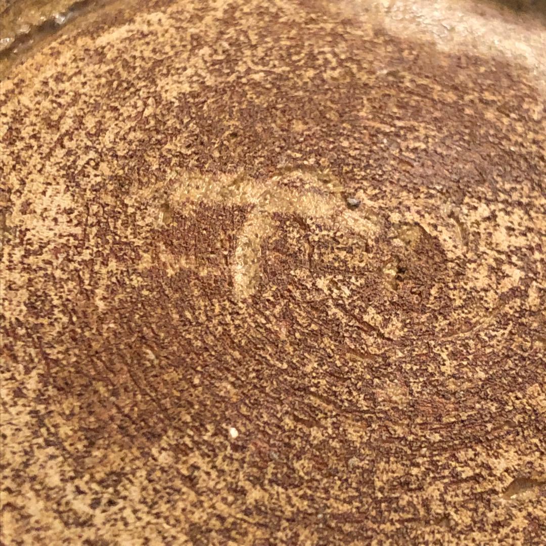 究極の古美術◼️蔵から黒飴のような美しい雰囲気の良い飴色の花瓶、壺が出てきました。