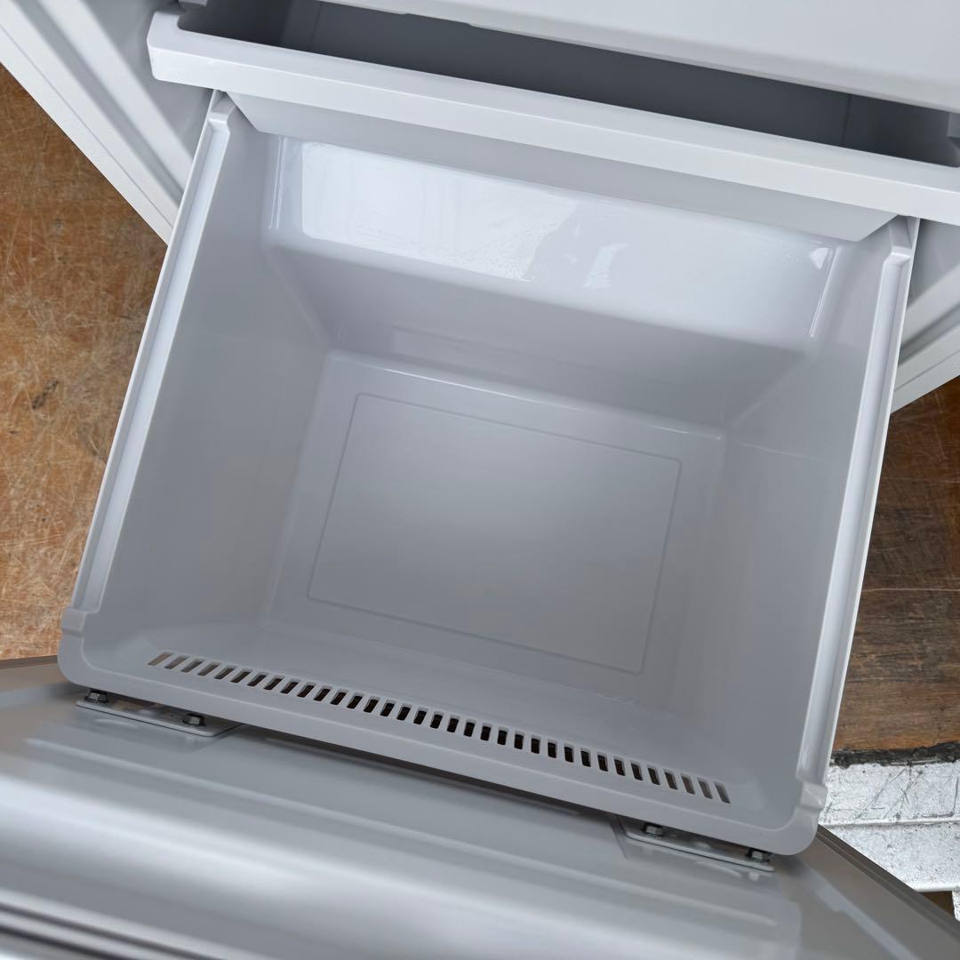 C7616☆2023年製☆未使用に近い☆アクア 冷蔵庫 大型200L 自動