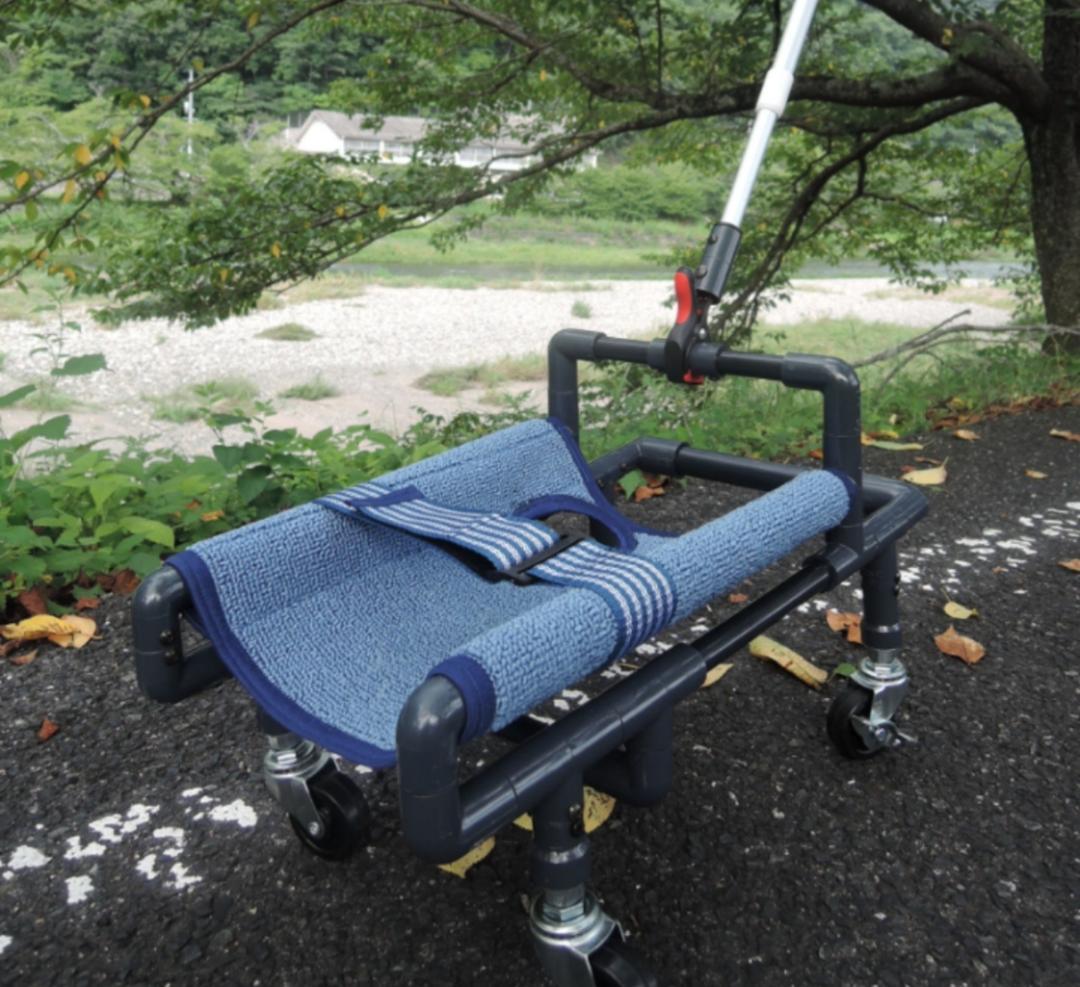 中型犬の4輪歩行器、車いす（シートタイプ）