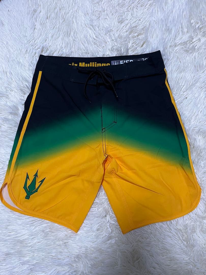 FIEDファイドサーフパンツ 28インチ V5完売品 新品未使用