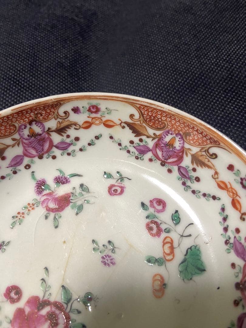 中国古美術品　清の乾隆時代　粉彩草花文茶器　本物保証　12cm