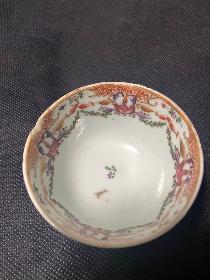 中国古美術品　清の乾隆時代　粉彩草花文茶器　本物保証　12cm