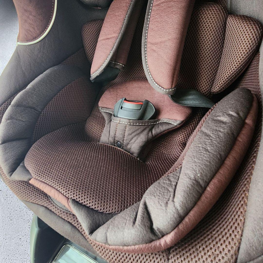 【美品】コンビ ネルーム ライト ISOFIX ブラウン クリーニング済