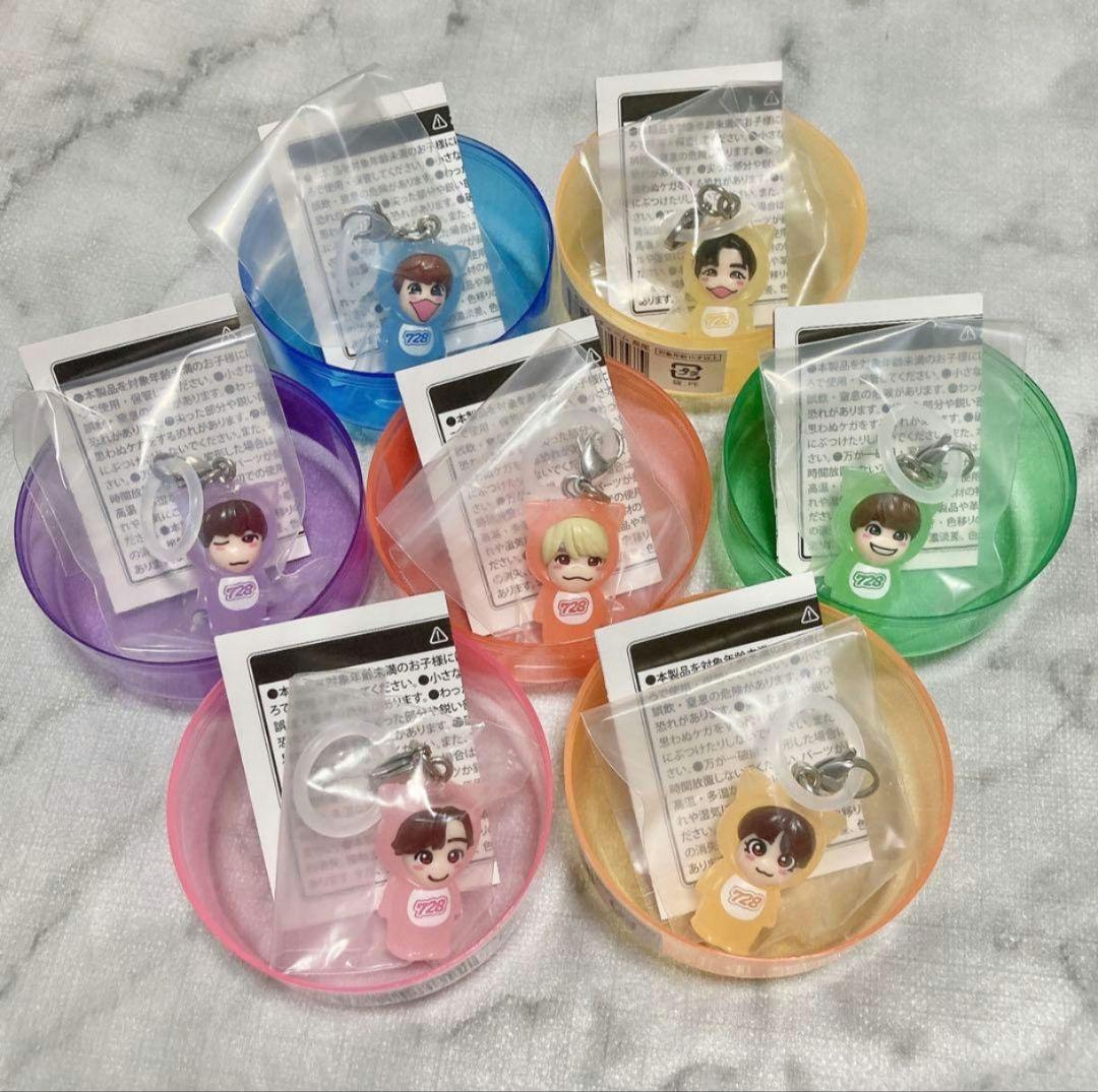 なにわ男子 めじるしチャーム 7人全員分あり - メルカリ