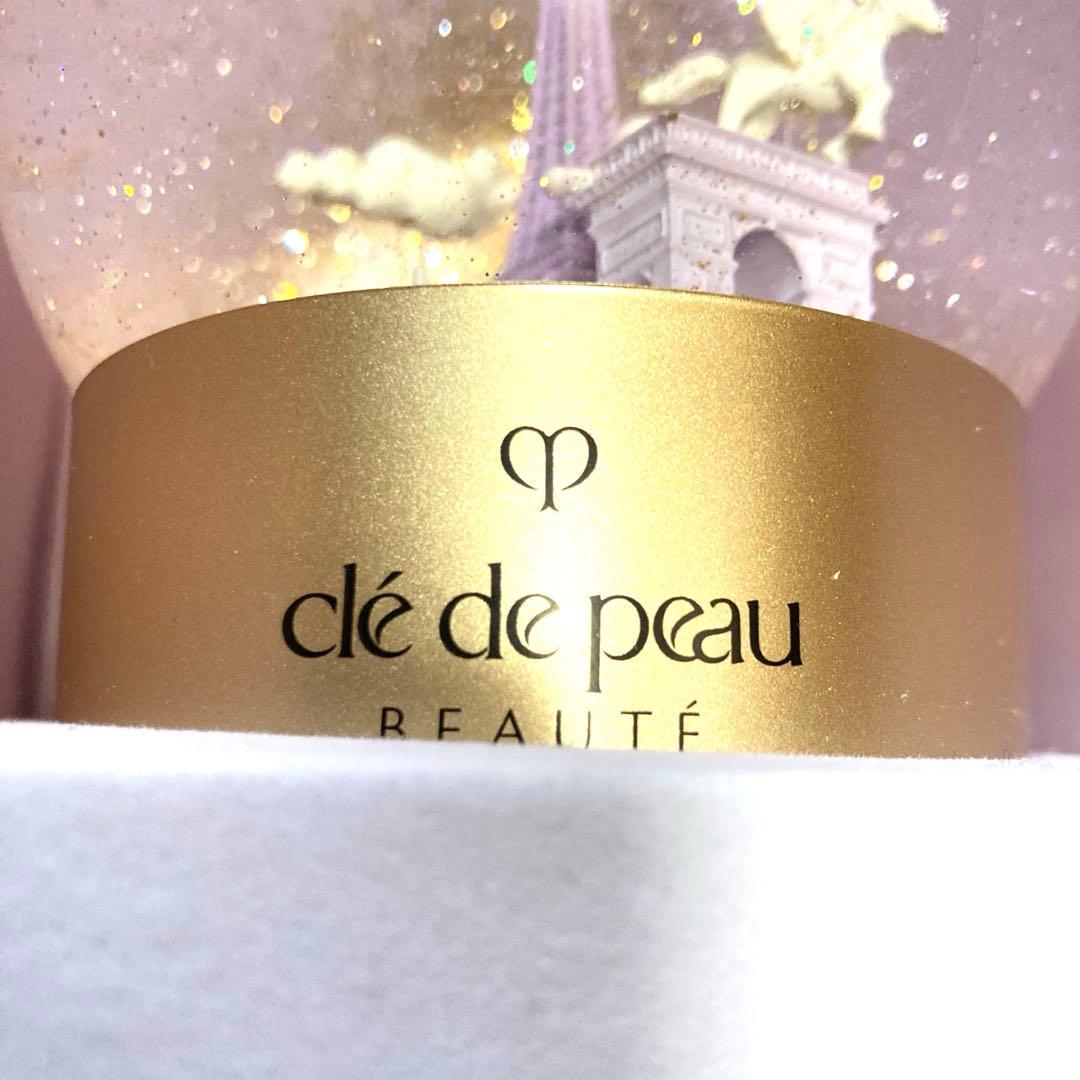 激レア　大人気クレドポーボーテ ホリデー 2024 ノベルティ スノードーム