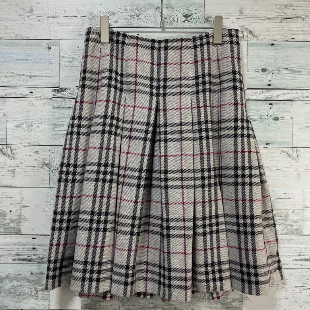 ☆未使用・タグ付☆バーバリーロンドン　ノバチェック柄タックスカート　アルパカ素材