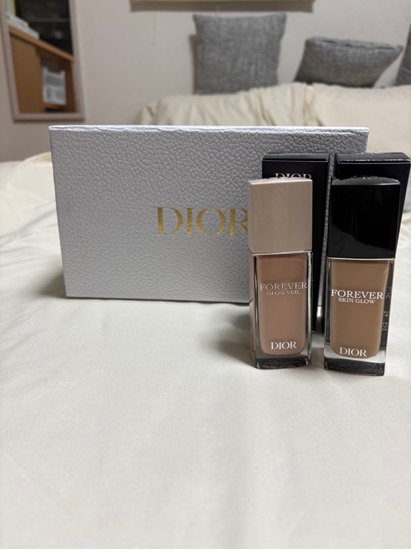 新品ディオールスキン フォーエヴァー　フルイド　グロウリキッドファンデーション