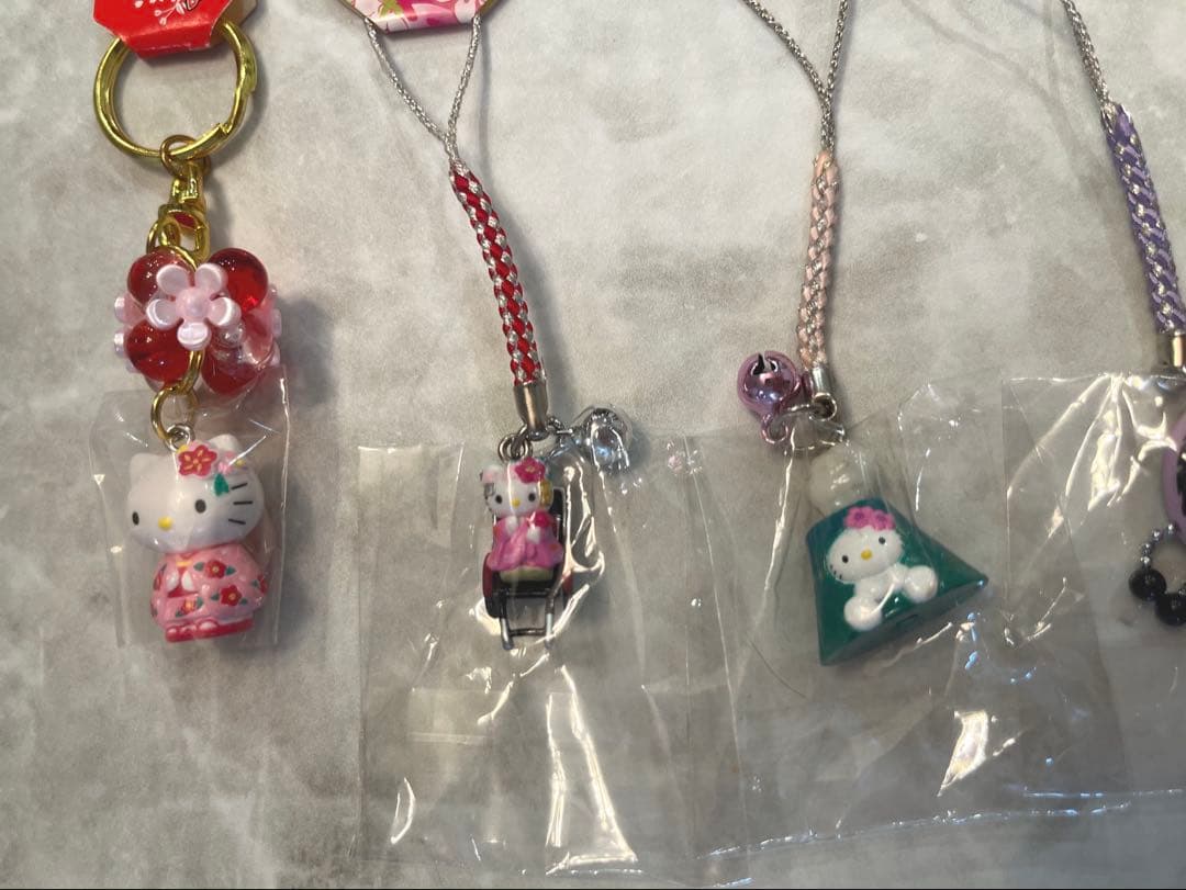 ハローキティ ご当地キティ 根付け　ストラップ 10個セット