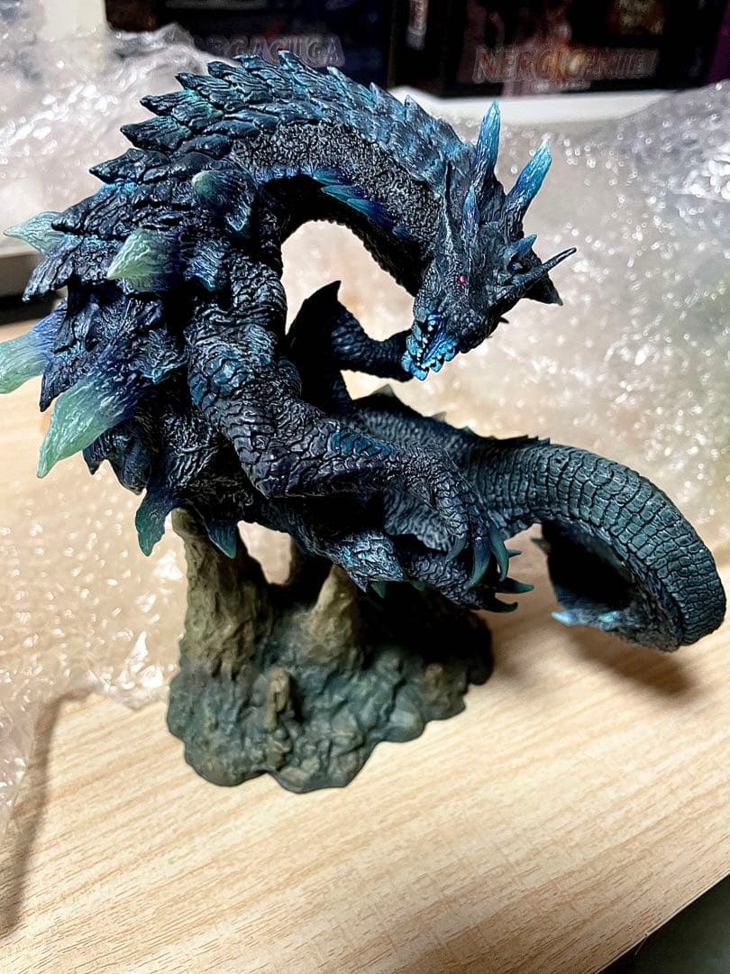 ラギアクルス 希少種 クリエイターズモデル フィギュア モンスターハンター
