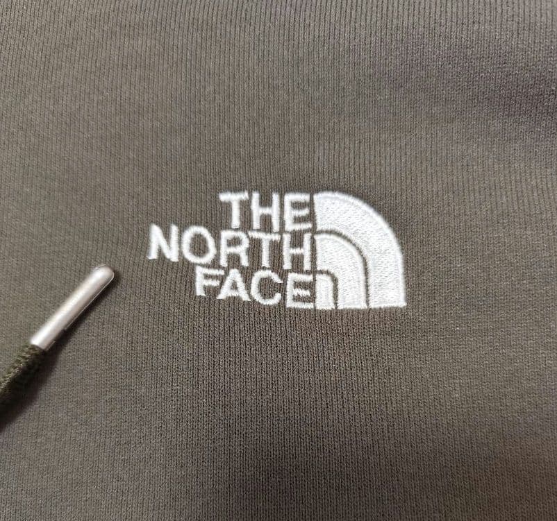 【美品】ノースフェイス　パーカー　Мサイズ