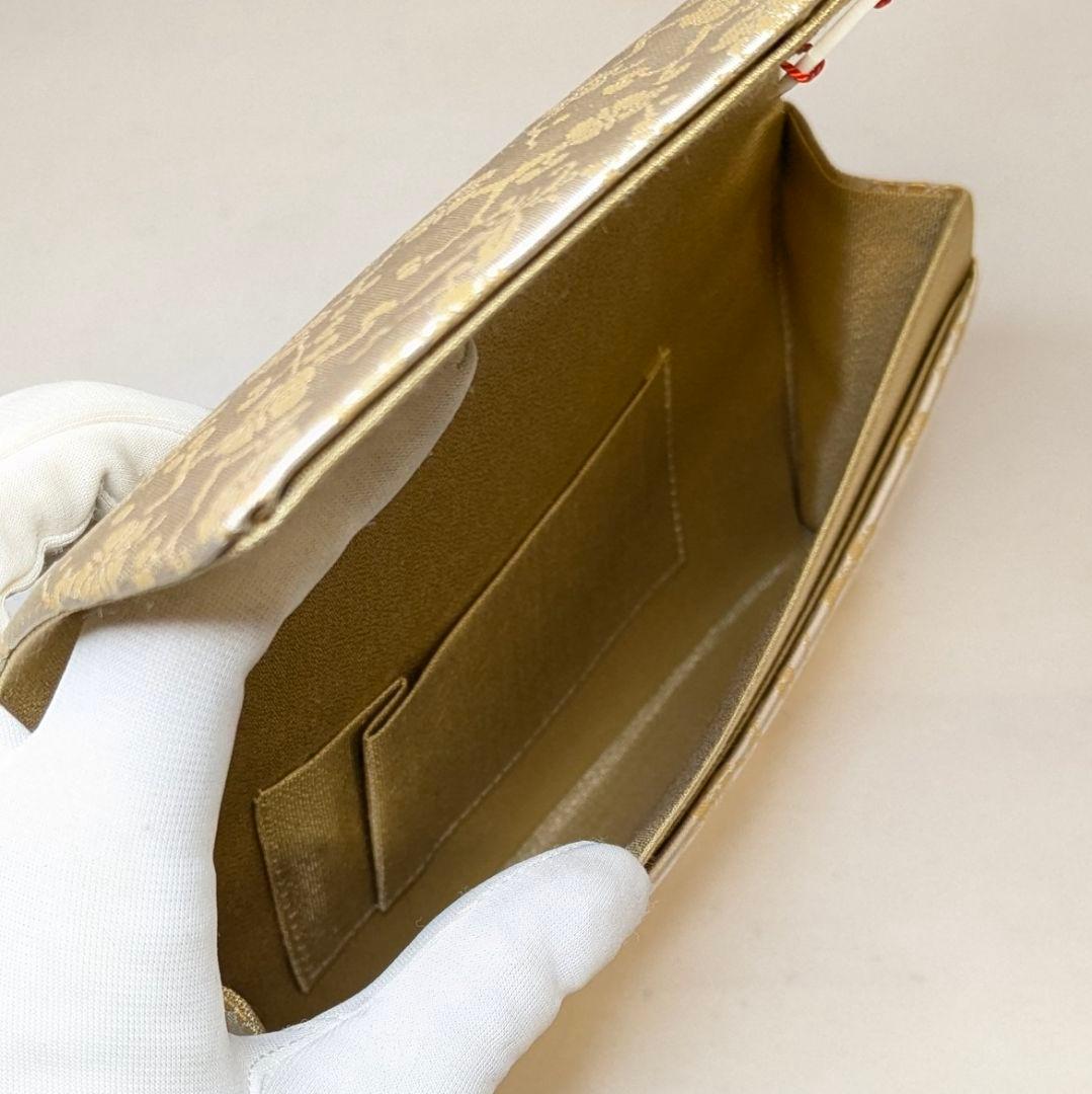 【フォロー割・新品】 和装　クラッチバッグ　西陣織　本金　正絹　金襴　梅　蝶