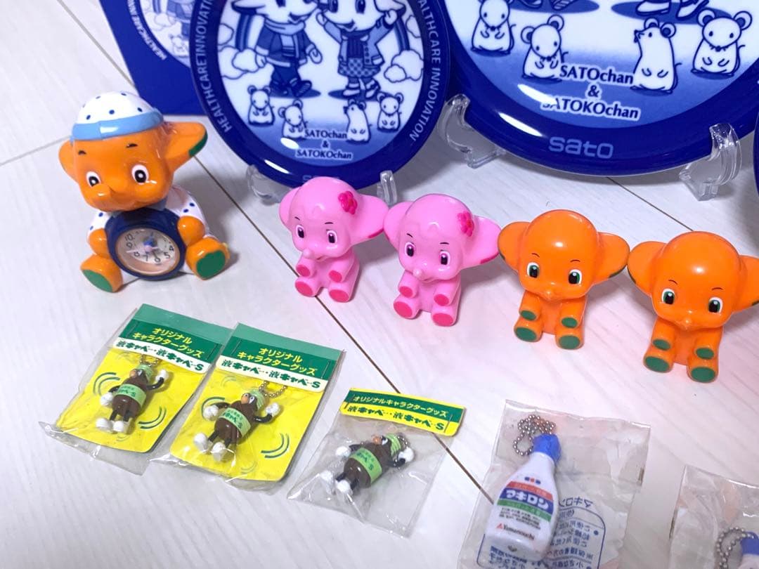【非売品】サトウ製薬 サトちゃんイヤープレート  指人形　目覚まし時計