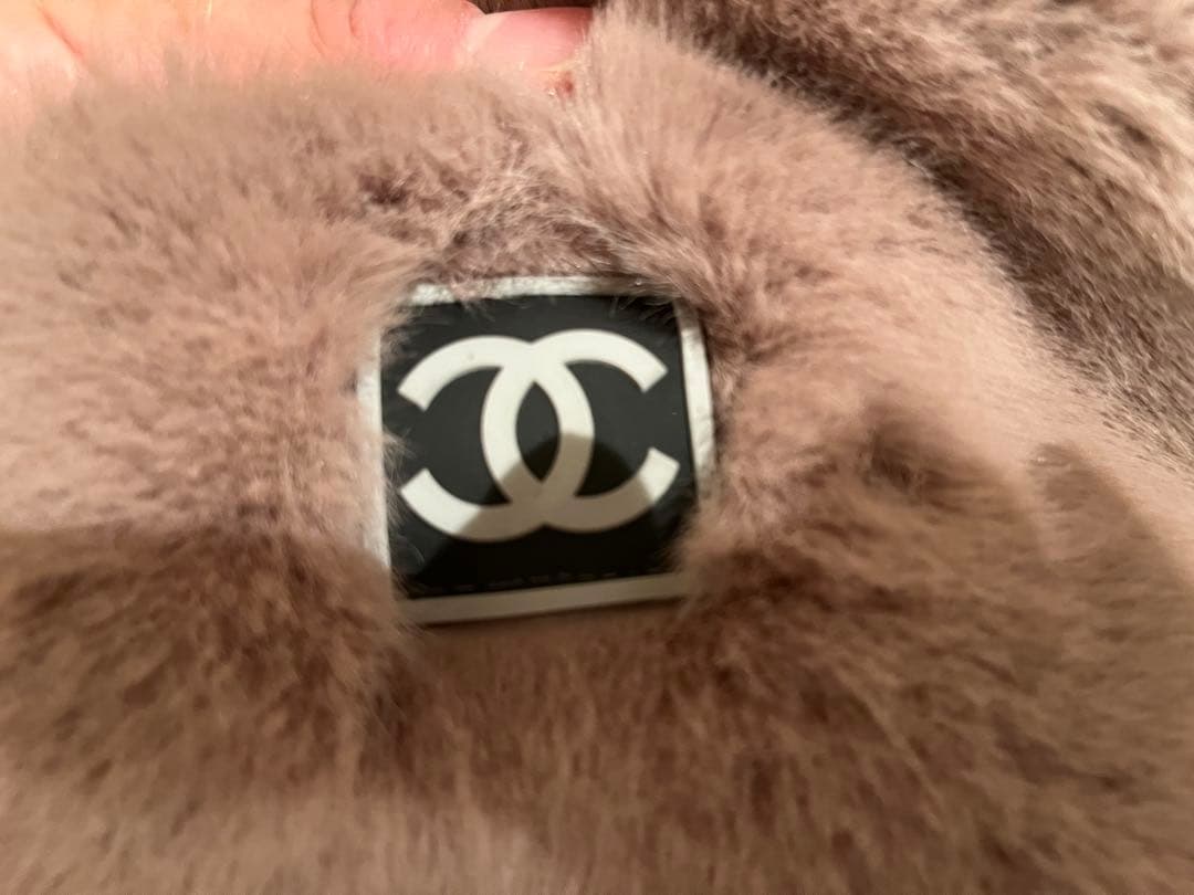 CHANEL ファーピンクショルダーバッグ