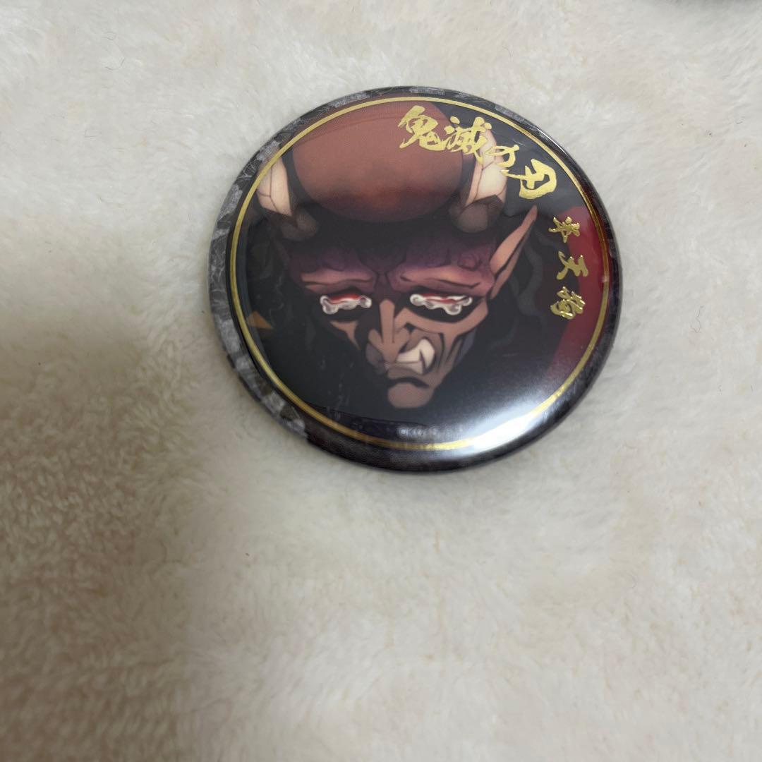 鬼滅の刃 刀鍛冶の里 絵巻 箔押し 缶バッジ 積怒 半天狗 【匿名配送