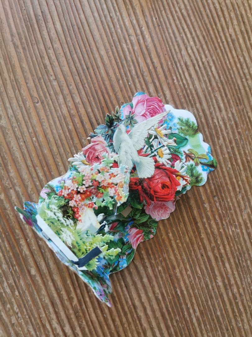 アンティークフランス 立体３層カードカニヴェ 聖体式記念 3D薔薇鳩バード勿忘草