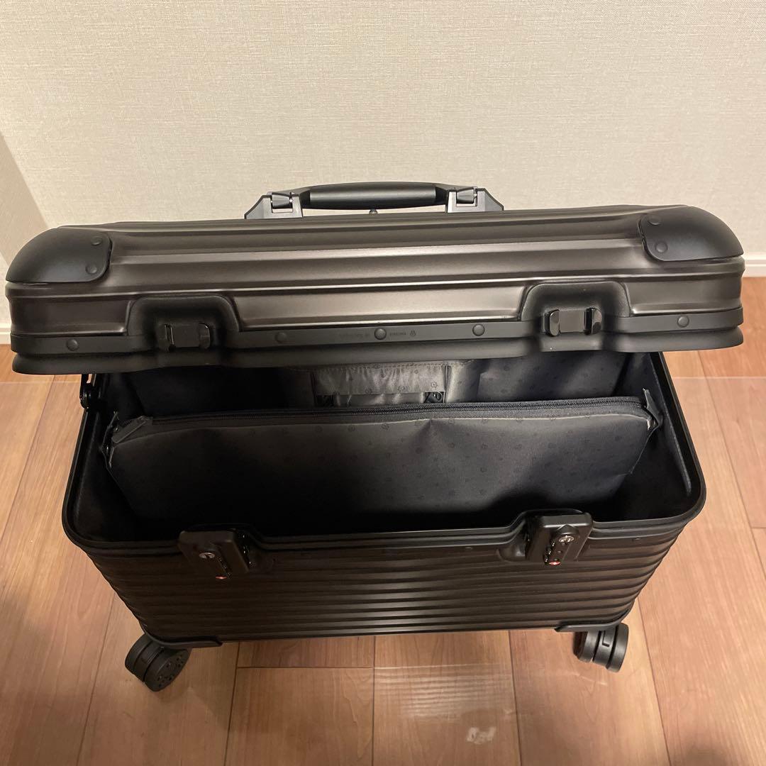 RIMOWAパイロットブラック未使用品