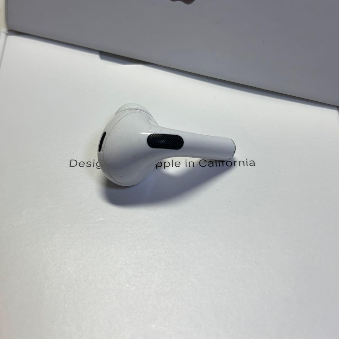 AirPods pro 第二世代 右耳のみ ライトニング Apple 正規品 - メルカリ