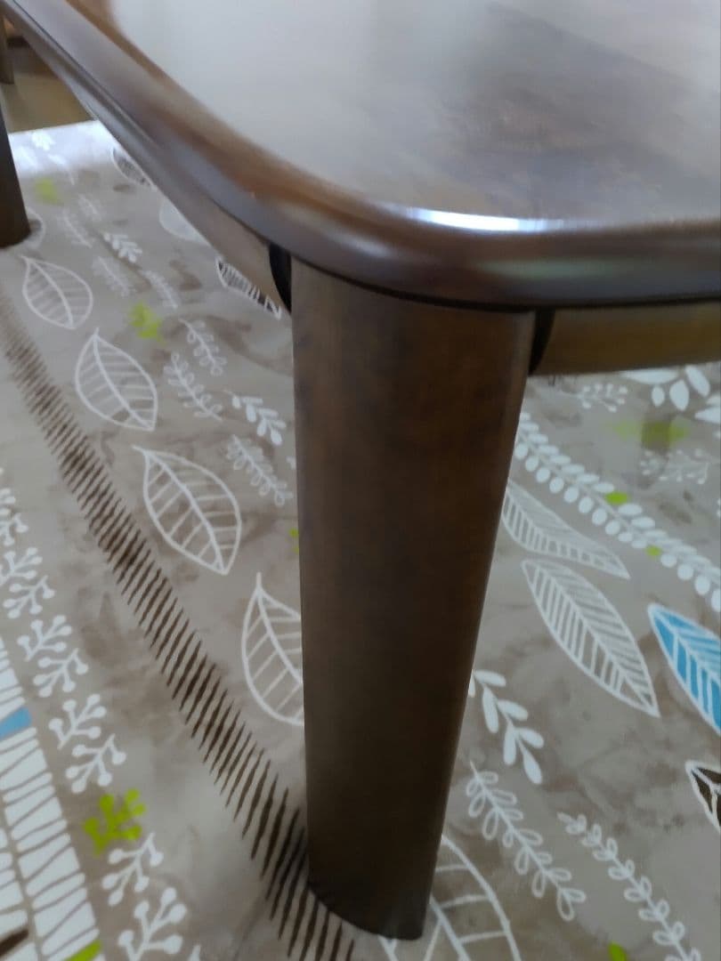 (期間限定価格)カリモク天然木ダイニングテーブル送料込み