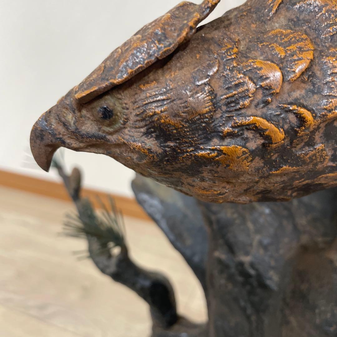 鷹 松 松の木 鳥 ブロンズ 鉄製品 鉄製 銅彫金 彫刻 鳥 アンティーク 金運