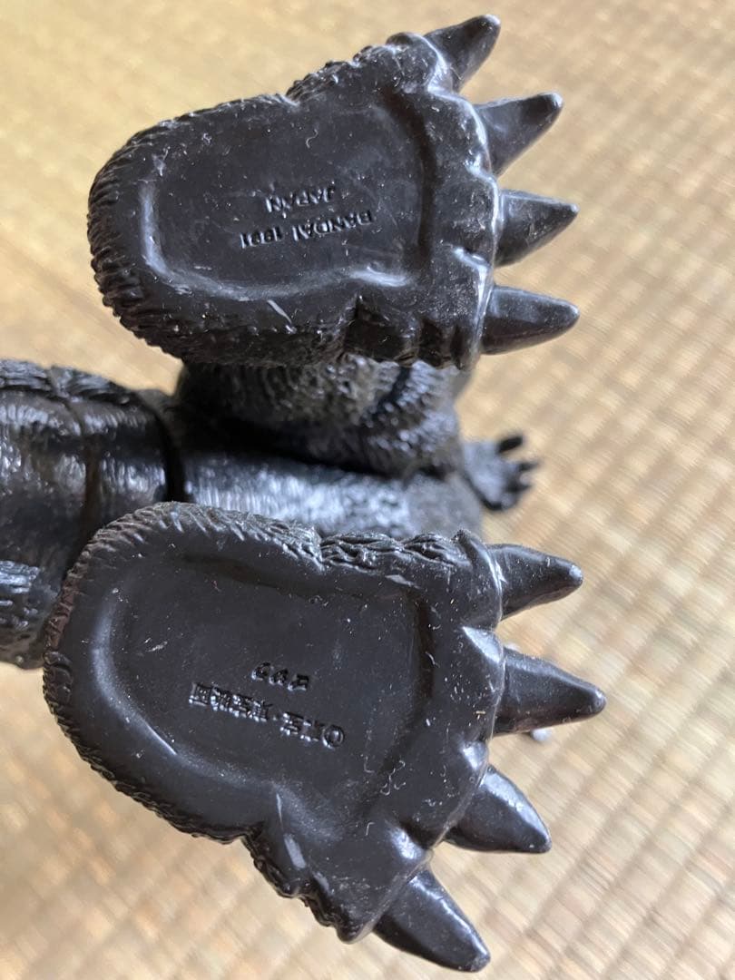 ゴジラ フィギュア 黒 約15cm