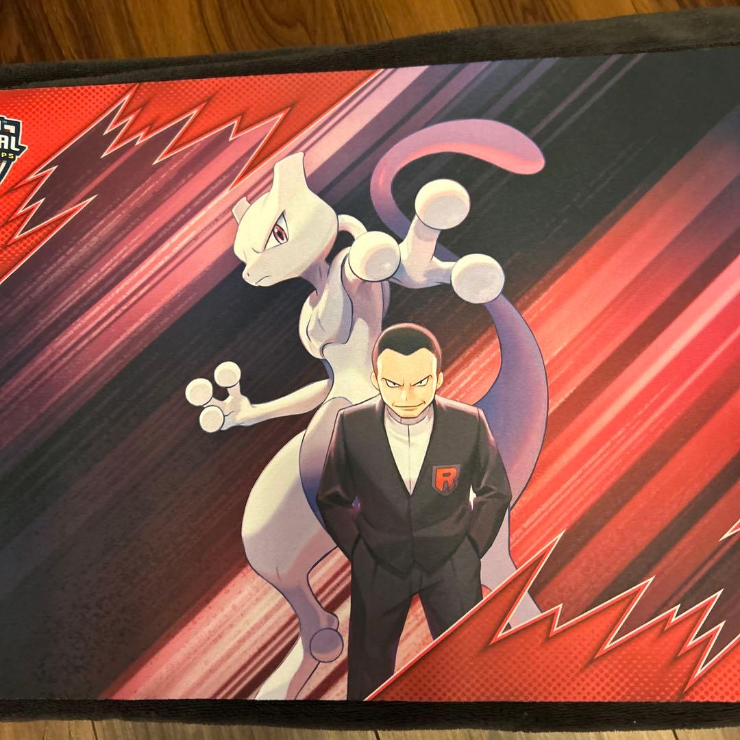 ポケモンカード プレイマット ロケット団のミュウツー サカキ プレマ 海外