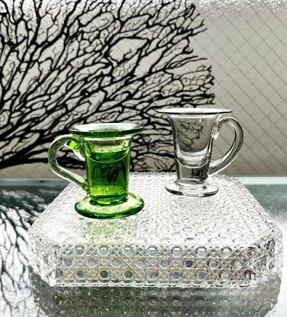 骨董 時代ガラス 超希少若草色 取手付き 厚底 アイスクリームコップ ウラン