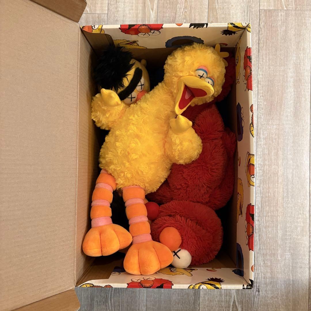 UNIQLO KAWS セサミストリート ぬいぐるみ 5体セット 箱付き
