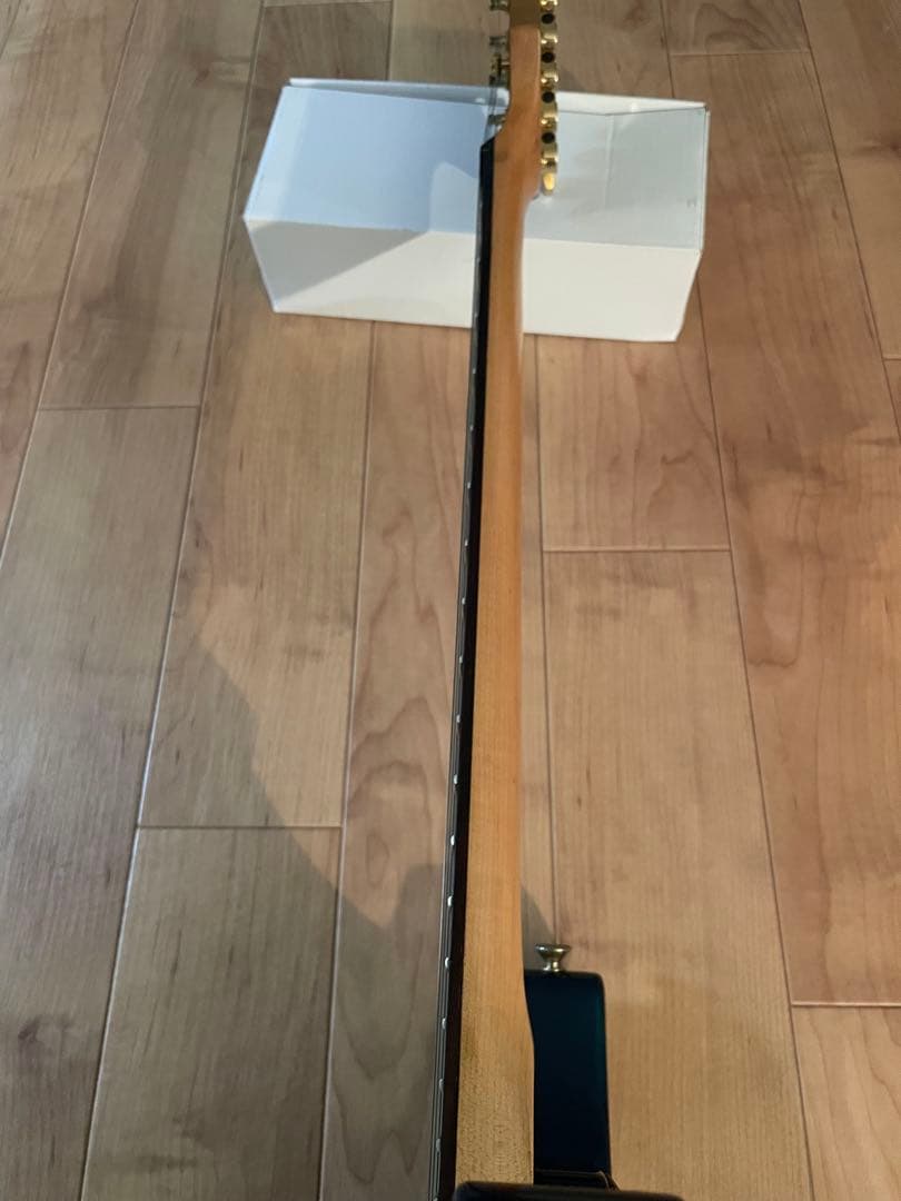 今だけ値下げ中【希少】CHARVEL エレキギター グラデーションブルーストラト