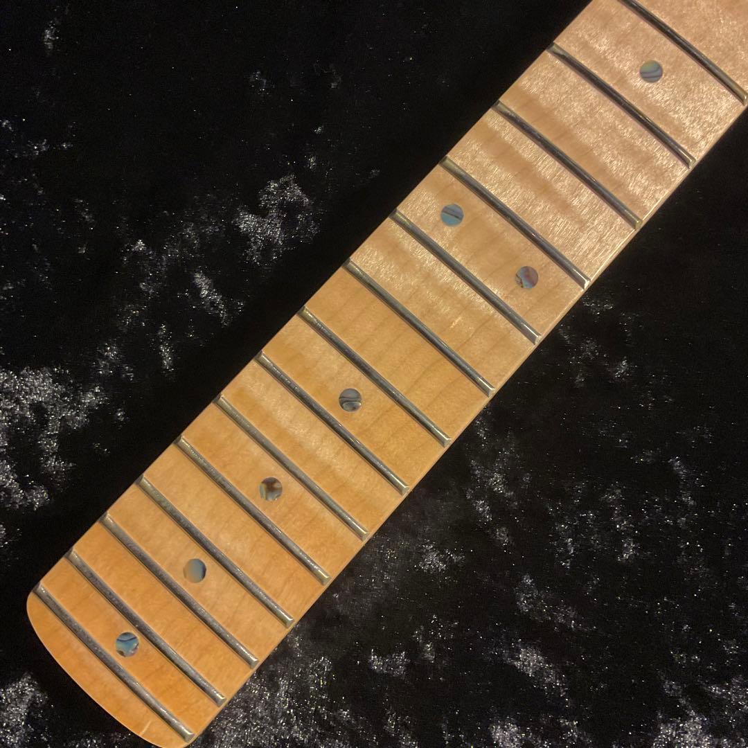 カナダ産フレイムメイプル エレキギターネック ストラトキャスター