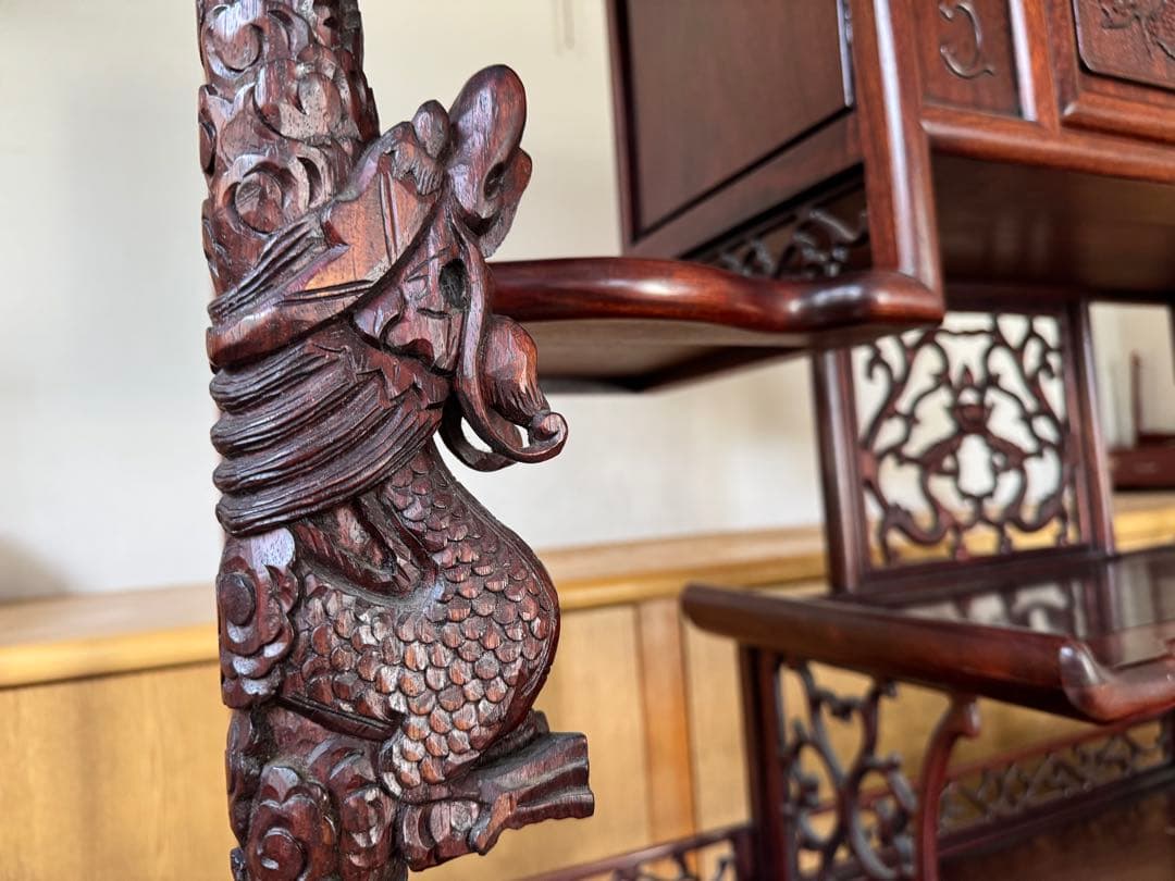 高級 中華 龍彫刻 飾り棚 花梨材風 アンティーク家具