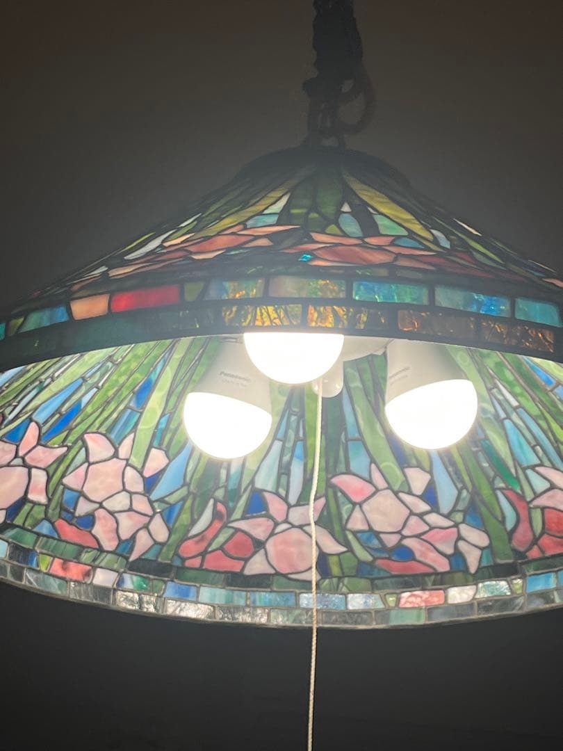 巨大な20インチ水仙ティファニー吊り下げペンダントライト 3灯