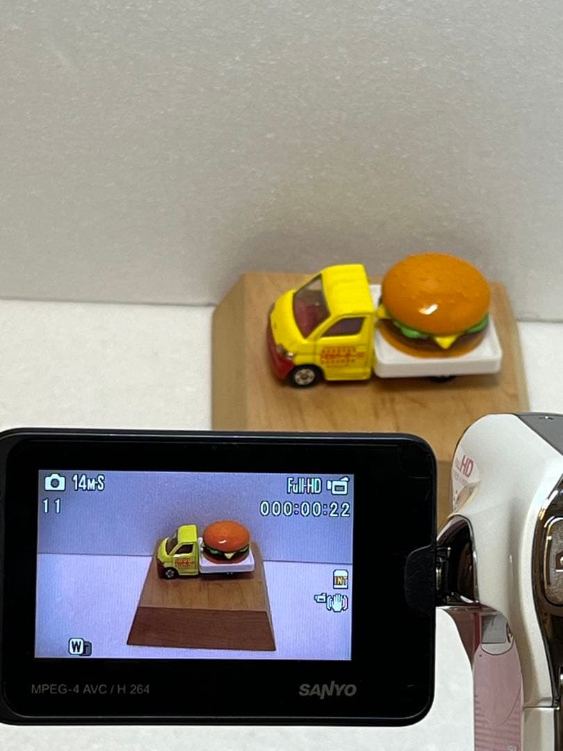 ⭐️良品美品⭐️SANYOデジタルムービーカメラXacti DMX-CA100(P)