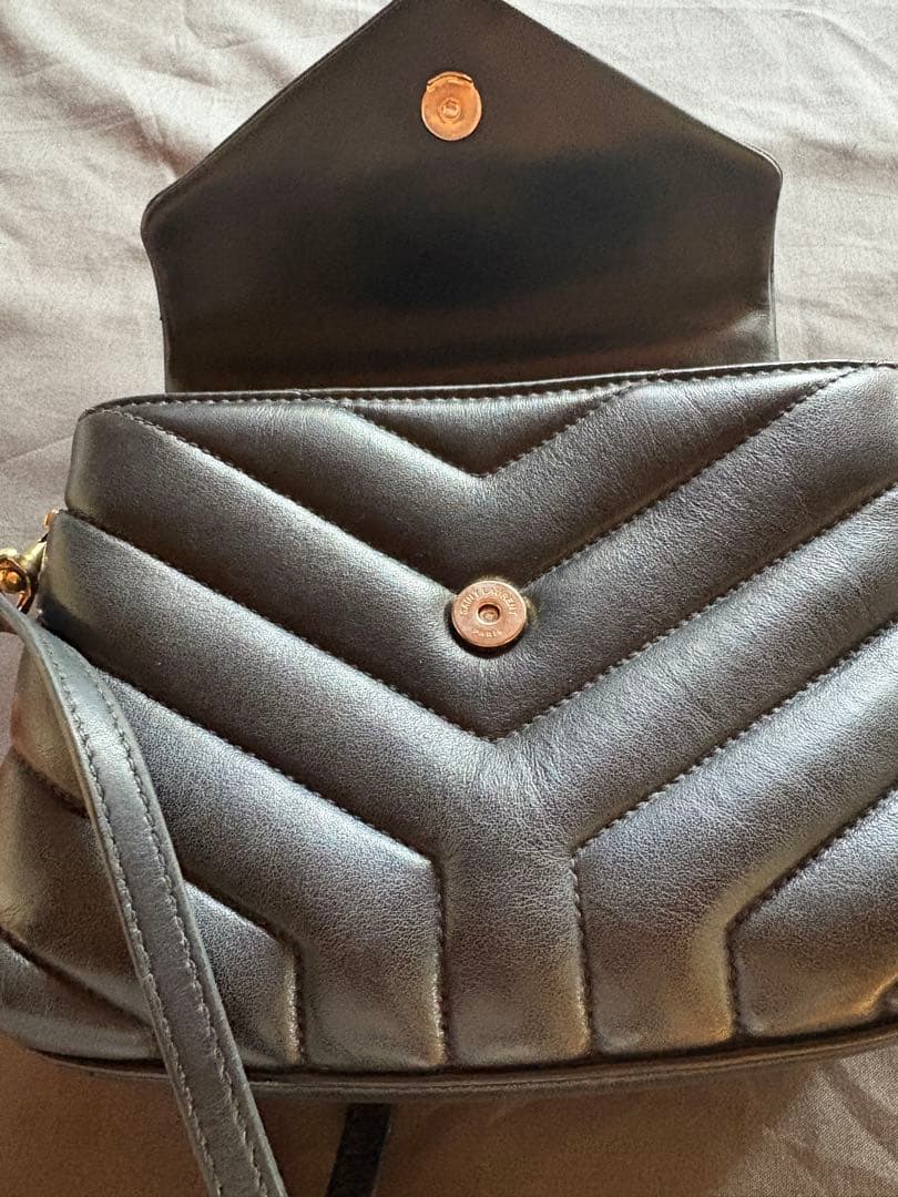 サンローラン ルル ショルダーバッグ